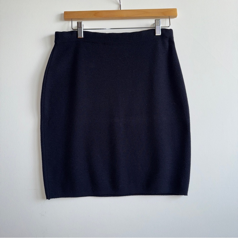 Vintage Anne Klein Ribbed Knit Mini Skirt Black Wool Size Medium 90’s Minimalist